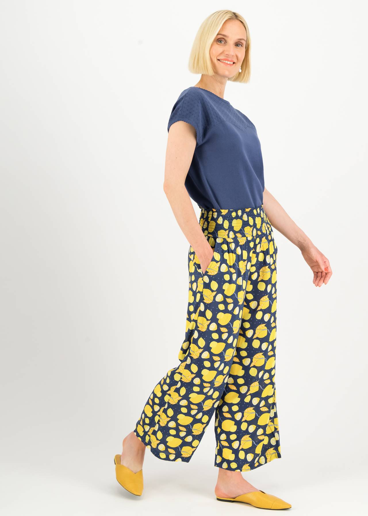 Blutsgeschwister: Summer Pants Lady Flatterby Cropped - Serra Limone