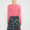 Blutsgeschwister: Circle Skirt Romance Rules the World | romantic mountain garden