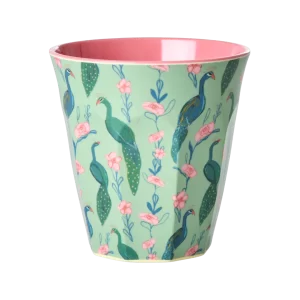 RICE: Medium melamine beker - Peacock Power Print MELCU-PEPO