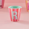 Rice: Medium melamine beker - Alfabet - R Roze Streep MELCU-ALPSTRRI