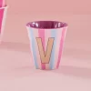Rice: Medium melamine beker - Alfabet - V Roze Streep MELCU-ALPSTRVI