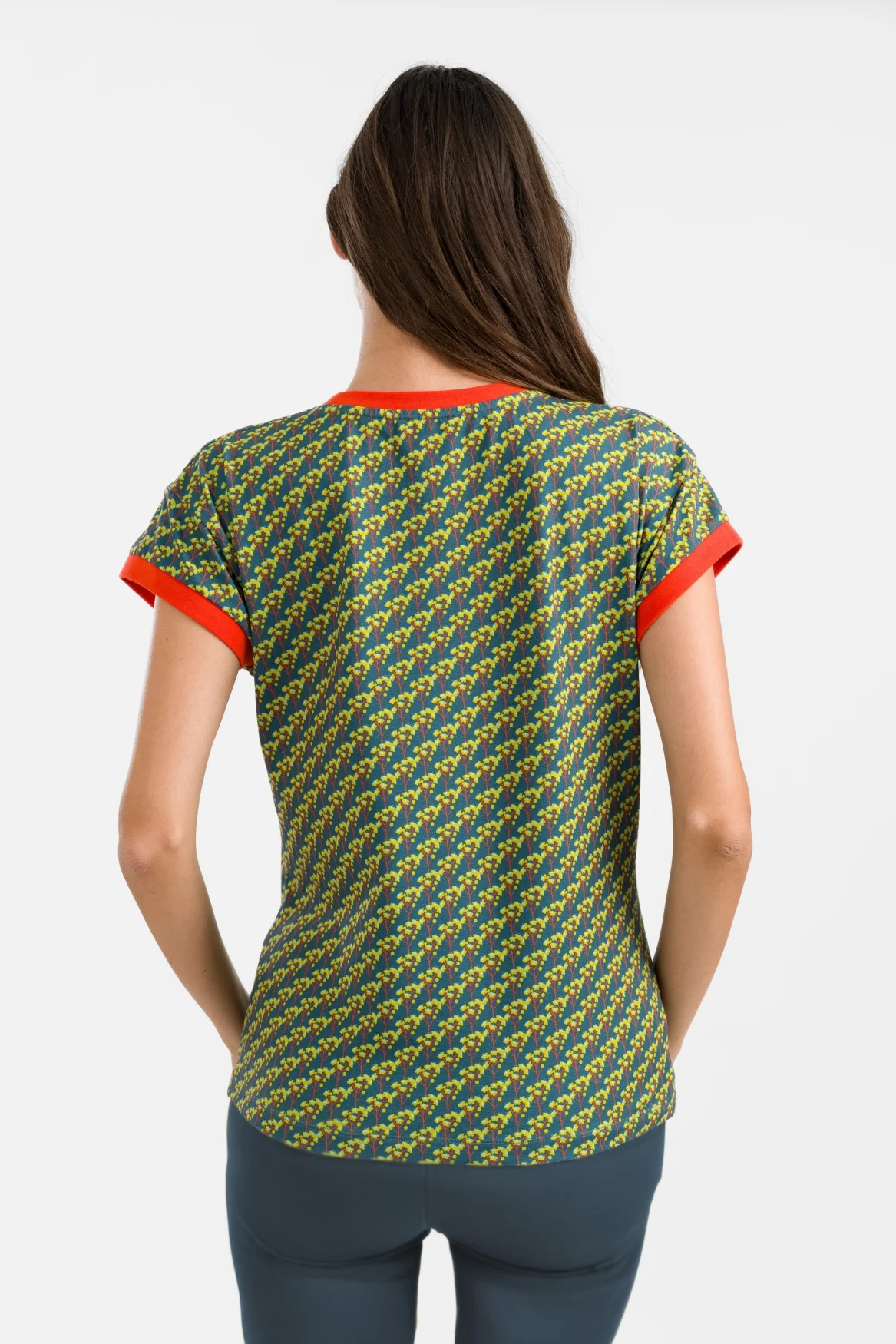 LaLamour: April Top | Love For Nature LaLamour: April Top | Love For Nature