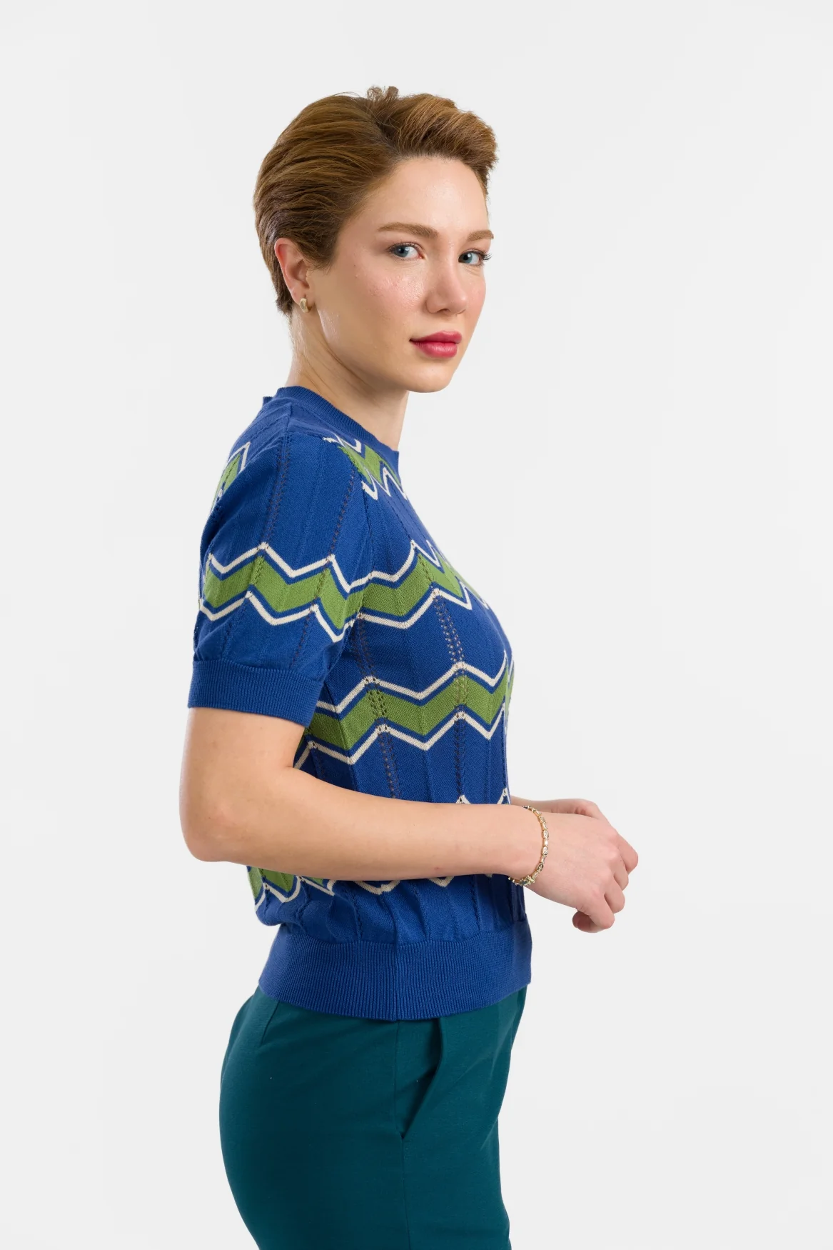 LaLamour: Knitwear top met ronde hals en korte mouwen | Zigzag blauw LaLamour: Knitwear top met ronde hals en korte mouwen | Zigzag blauw