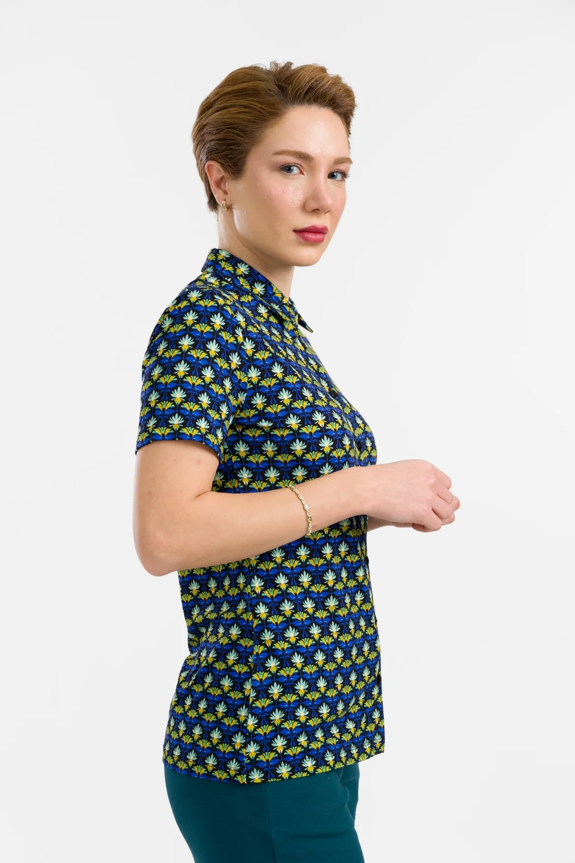 LaLamour: Sill Blouse Short Sleeve | Retro Flowers LaLamour: Sill Blouse Short Sleeve | Retro Flowers